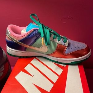 Women’s Nike dunk, low, silver, green, purple size 9.5